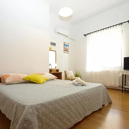 Apartament Fuer 2 Personen Ca 22 Qm In Pula, Istrien Istrische Riviera *