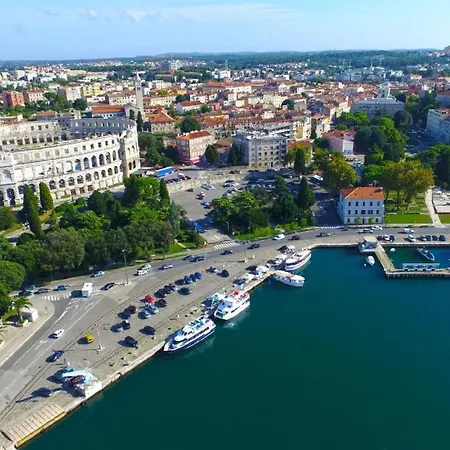 Fuer 2 Personen Ca 22 Qm In Pula, Istrien Istrische Riviera *